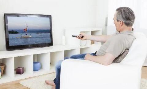 智能电视安装上宽带之后是不是就不用安装电视盒子了