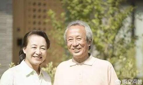 50岁的夫妻如果要养老需要存够多少钱